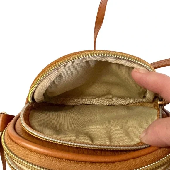 Valentina Leather Triple Entry Crossbody Purse Bag Mad in Italy Camel Color - Picture 9 of 11